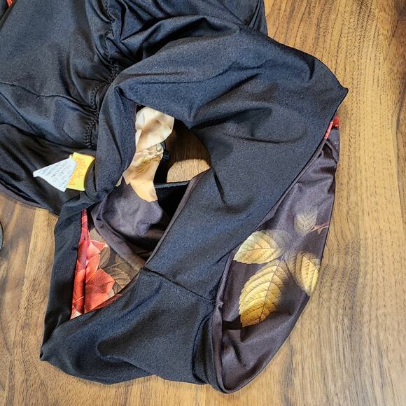 Agua Bendita Nicolette Shade Black Floral One Piece Swimsuit Size XL - Picture 6 of 15